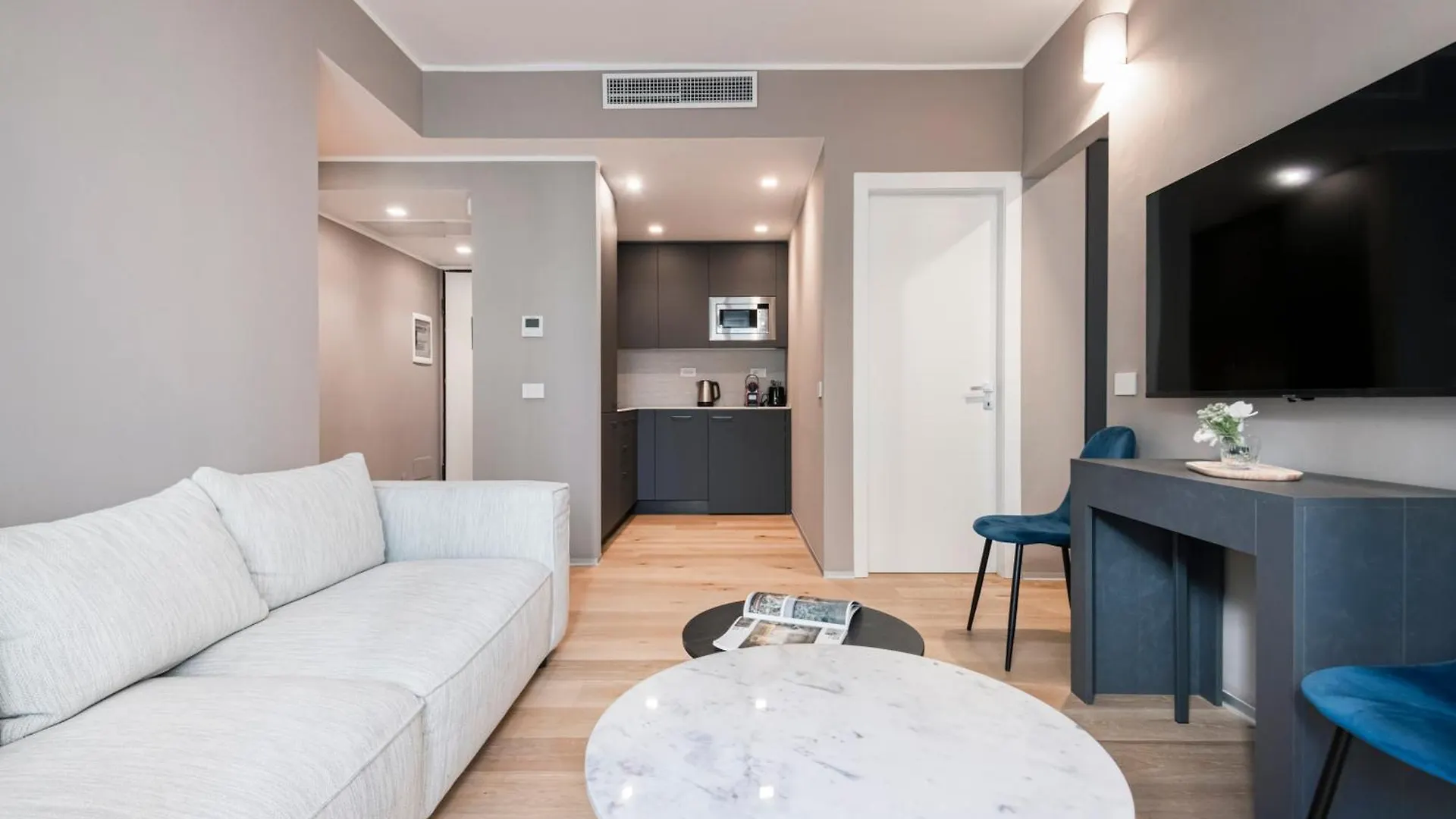 Easylife - Modern Apartment With Garden Milan