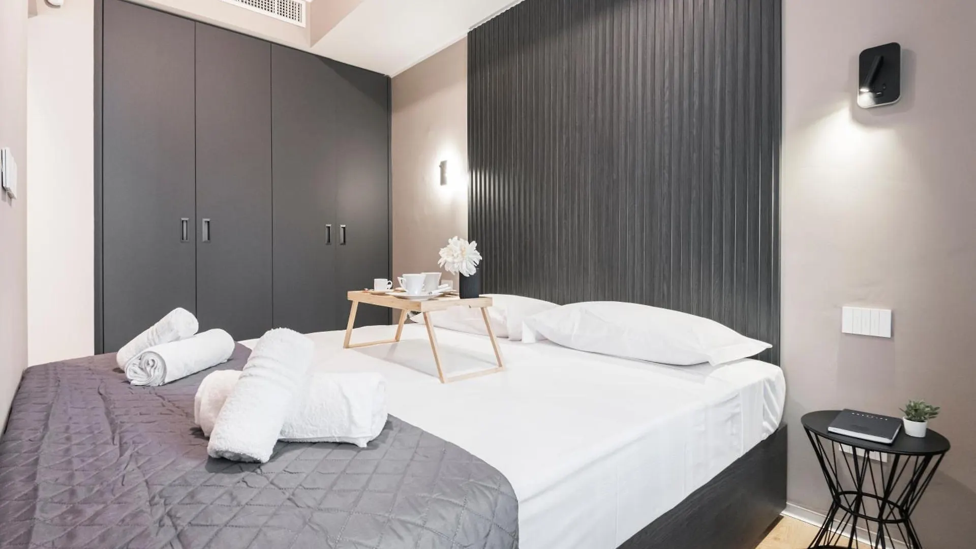 Easylife - Modern Apartment With Garden Milan 0*,